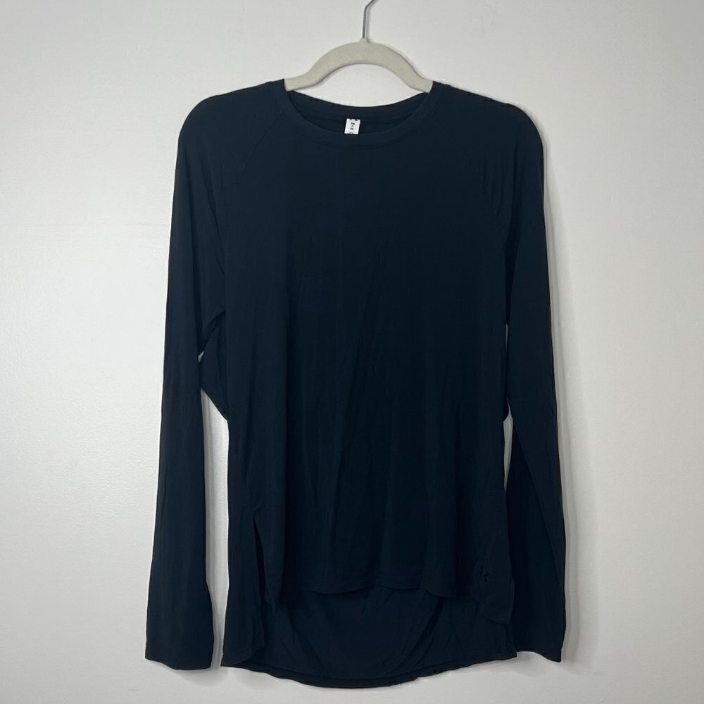 Under Armour Black Flowy Open Back Long Sleeve‎ Workout Top, Size Small